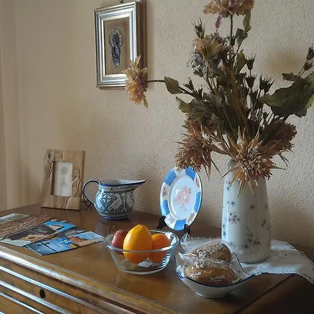 L'ape In Corte Casa Di Campagna, Via Francigena Stanze E Colazione