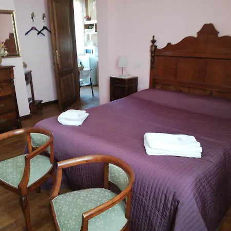 בית כפרי L'ape In Corte Casa Di Campagna, Via Francigena Stanze E Colazione