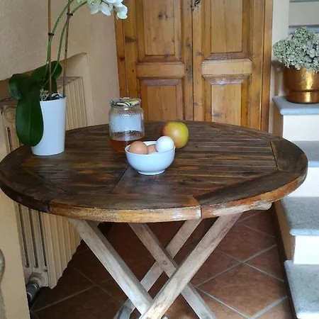 בית כפרי L'ape In Corte Casa Di Campagna, Via Francigena Stanze E Colazione Vaccarizza