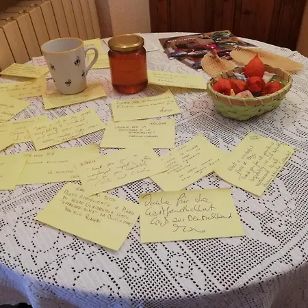 בית כפרי L'ape In Corte Casa Di Campagna, Via Francigena Stanze E Colazione *