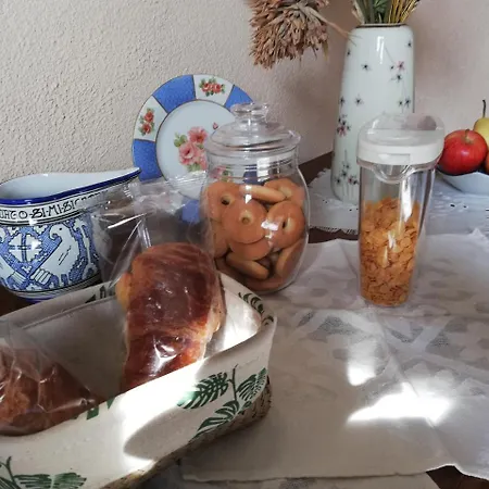 L'ape In Corte Casa Di Campagna, Via Francigena Stanze E Colazione Vaccarizza
