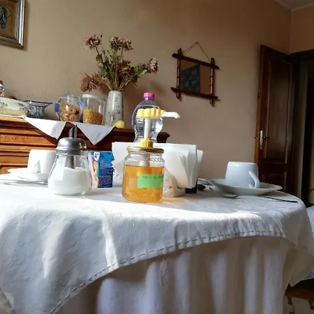 L'ape In Corte Casa Di Campagna, Via Francigena Stanze E Colazione *
